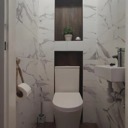 Mirai Apartman Boedapest Buitenkant foto