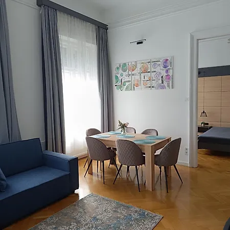 Mirai Apartman Boedapest Buitenkant foto